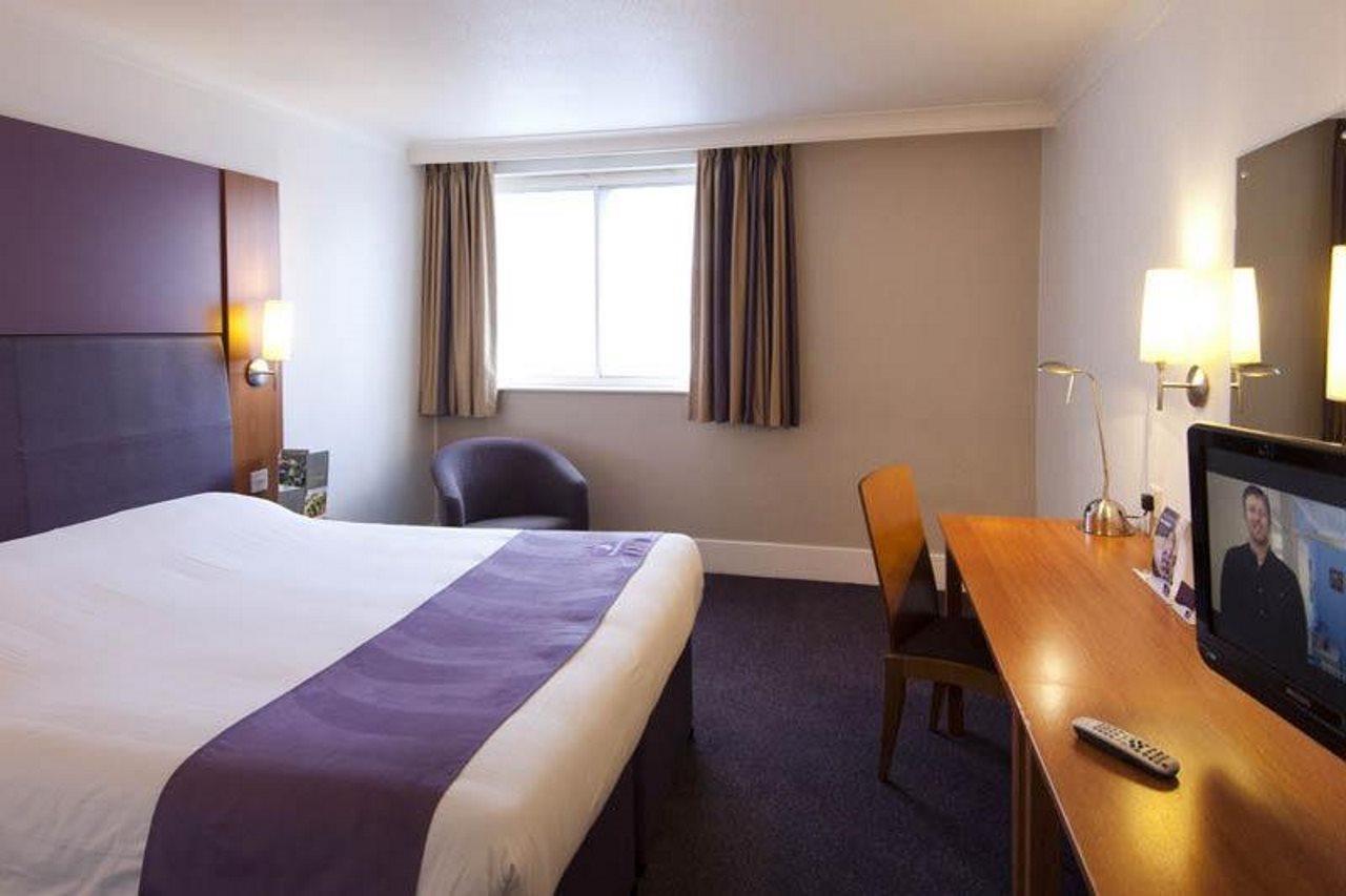 Premier Inn Hinckley Exterior photo