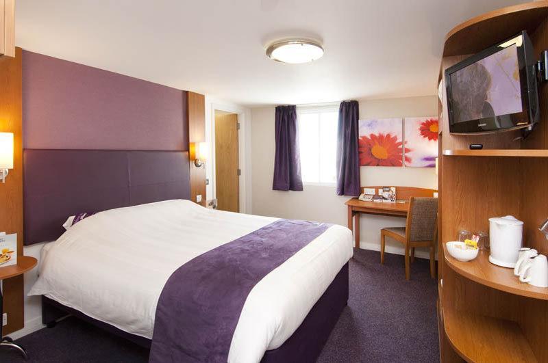Premier Inn Hinckley Exterior photo