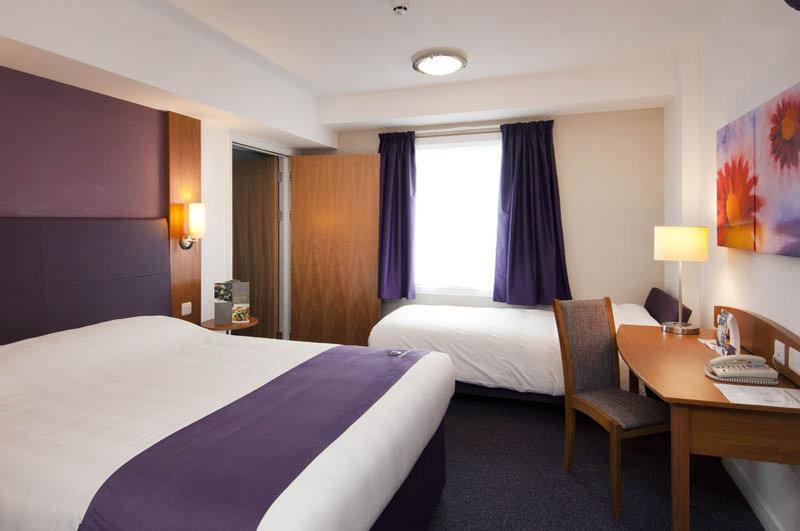 Premier Inn Hinckley Exterior photo