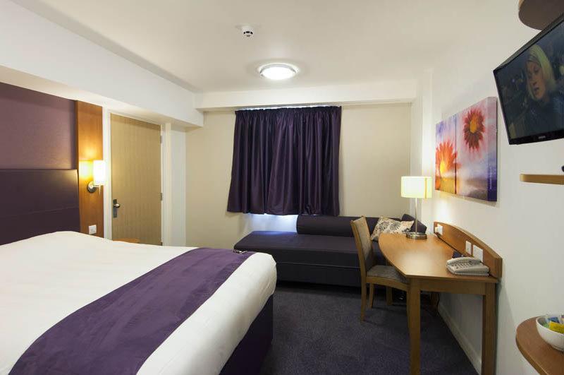 Premier Inn Hinckley Exterior photo